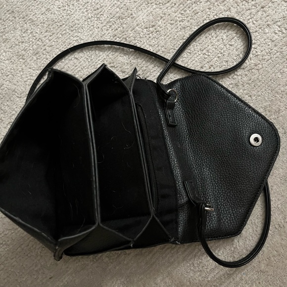 ASOS black envelope purse 100% leather - Picture 3 of 3
